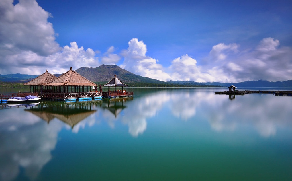 Panorama Danau dan Gunung Batur Kintamani