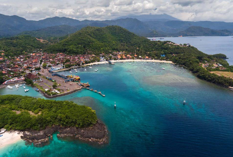 view padangbai dari atas