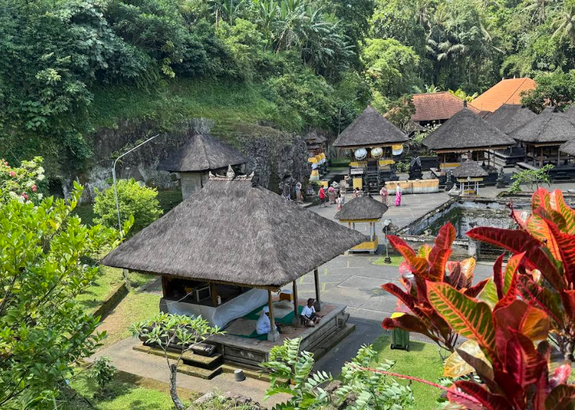elephant cave bali