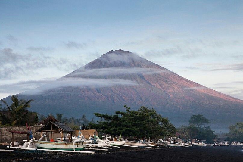 gunung agung