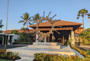 Hard Rock Hotel Bali: Antara Musik, Pantai, dan Euforia Malam